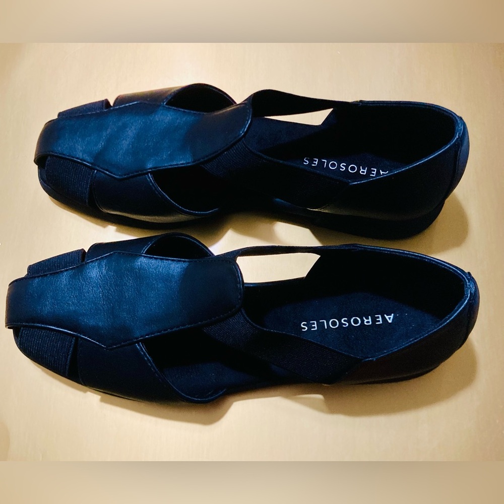 AEROSOLES 4give Black Flats with Elastic Strap Women’s Casual Sandals